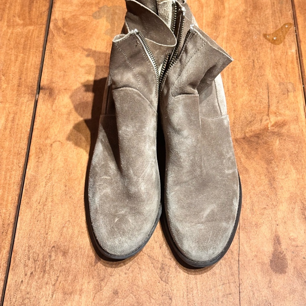 Paul Green Taupe Suede Heeled Boots - Sz 5 (US 7.5-8) - GUC